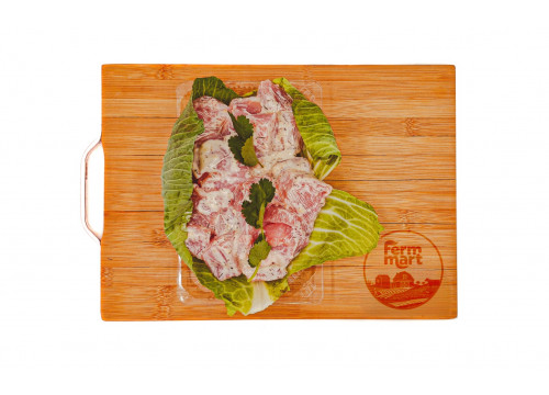 Заказать «Шашлык из филе бедра куриного в чесночном маринаде» за 690 руб. 1000 г. в Москве