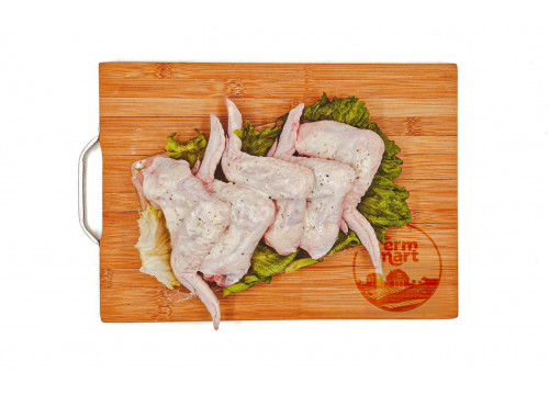 Заказать «Шашлык из куриных крыльев в чесночном маринаде» за 590 руб. 1000 г. в Москве