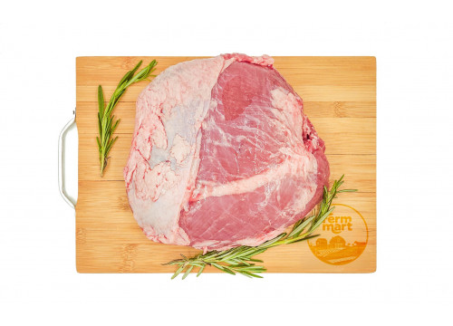 Заказать «Мякоть молочной телятины для запекания» за 2590 руб. 1000 г. в Москве