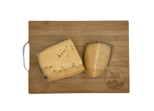 Заказать «Сыр эмменталь» за 745 руб. 500 г. в Москве