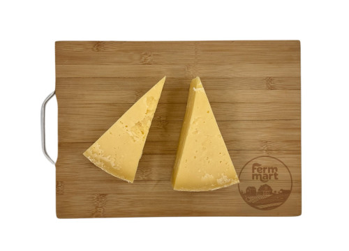 Заказать «Сыр Грюйер» за 1175 руб. 500 г. в Москве